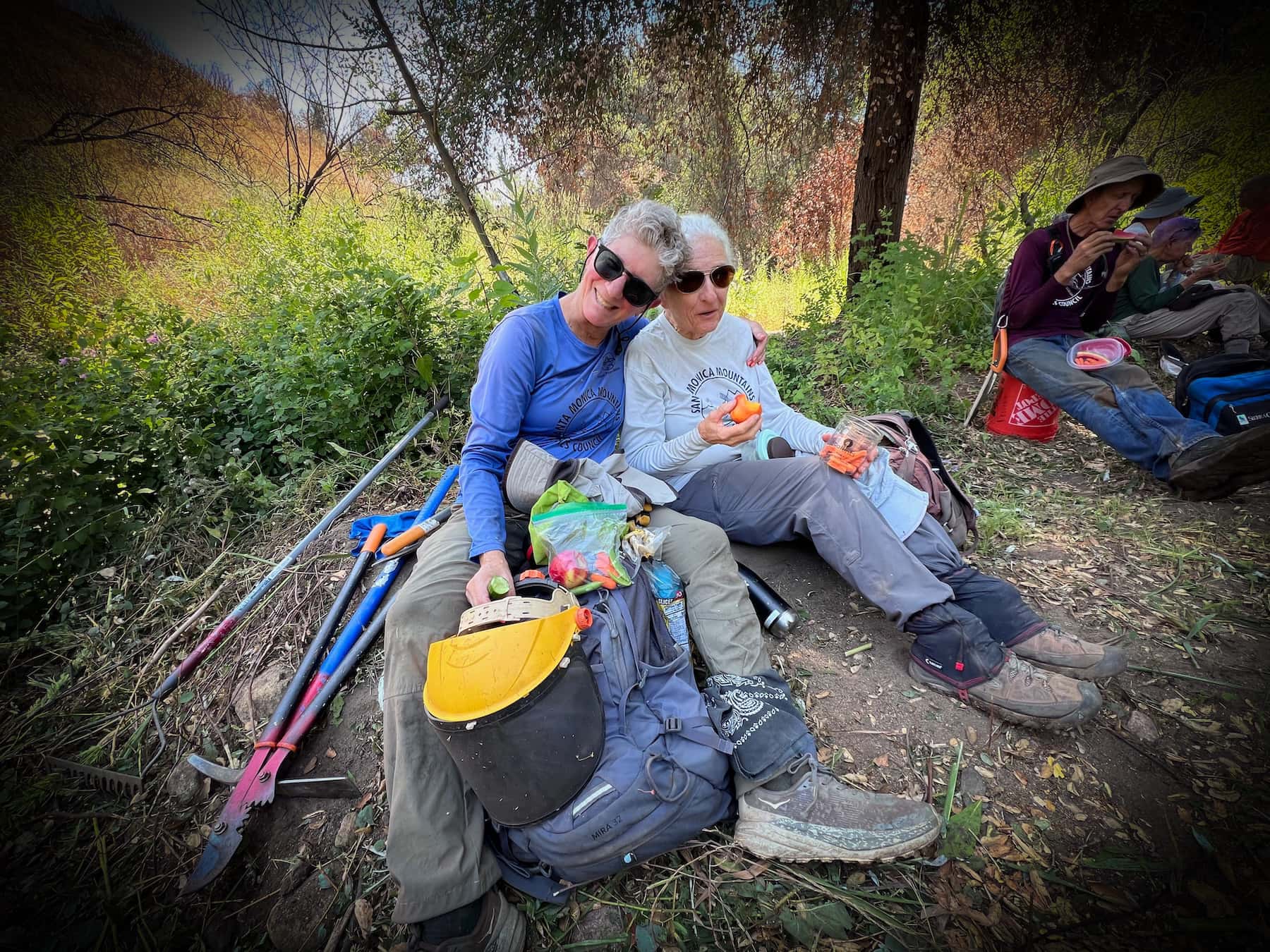 image of trail crew volunteers